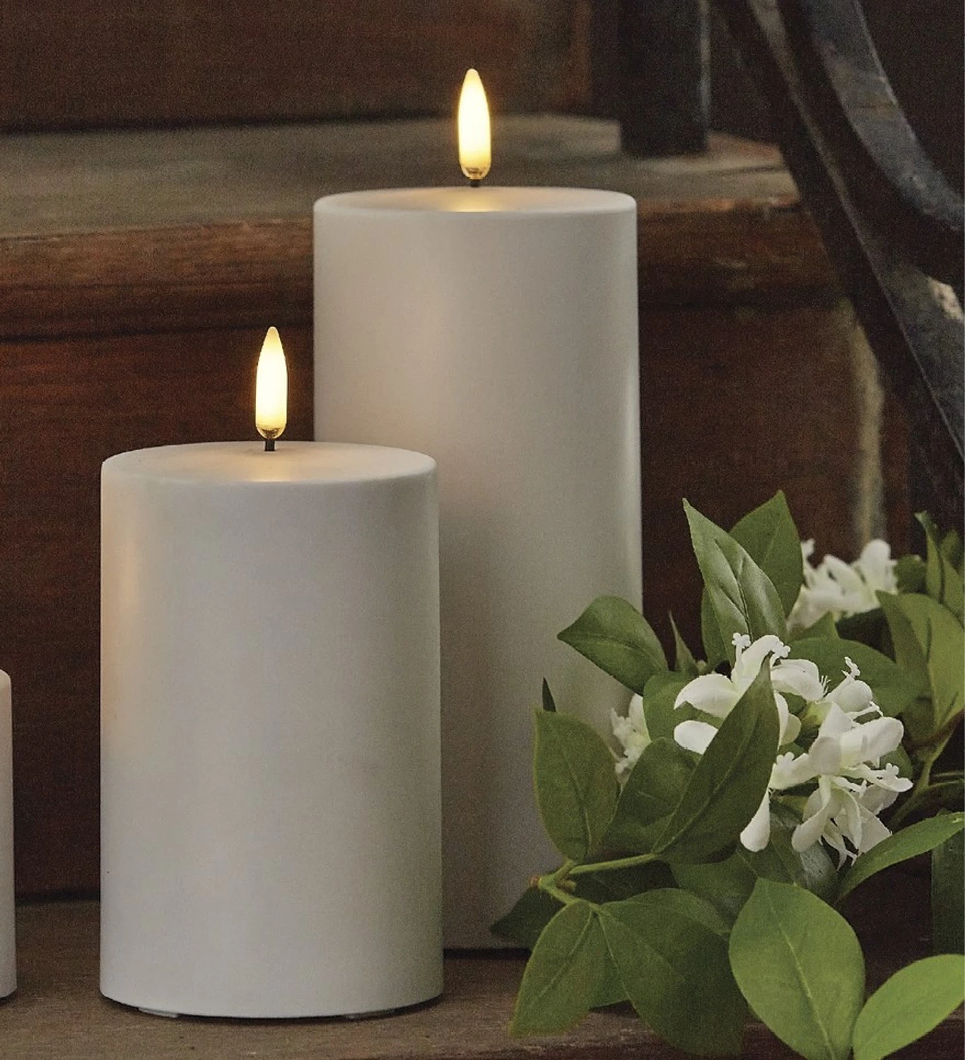 Uyuni 3" X 5" Or 7"Flat Top Moving Flame White Outdoor Pillar Battery Candle 1 Uyuni 3" X 5" Or 7"Flat Top Moving Flame White Outdoor Pillar Battery Candle