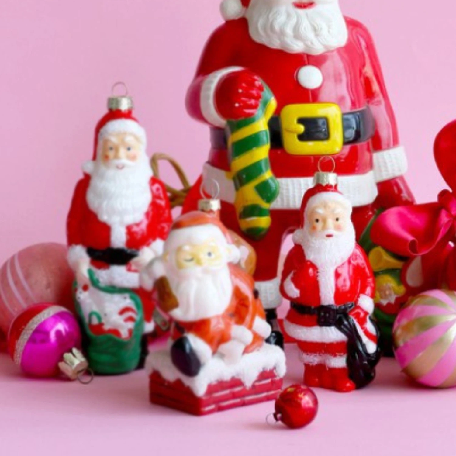 Cody Foster 4.5" Santa Blow Mold Glass Christmas Ornament GO-8881 2 Cody Foster 4.5" Santa Blow Mold Glass Christmas Ornament GO-8881 - Image 2