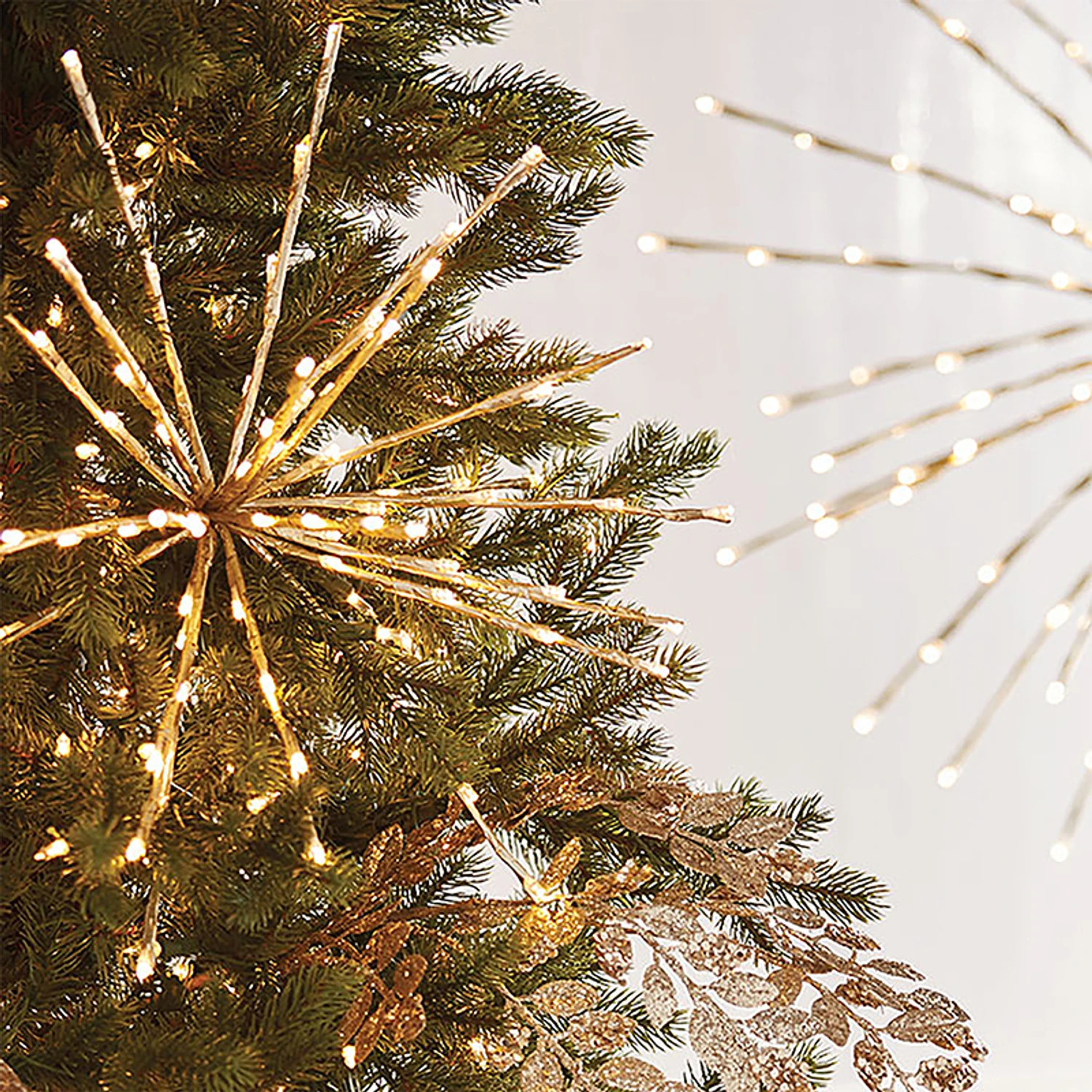 Raz 17", 23", Or 27.5" Gold LED Lighted Starburst With Remote Christmas Decorations 1 Raz 17", 23", Or 27.5" Gold LED Lighted Starburst With Remote Christmas Decorations