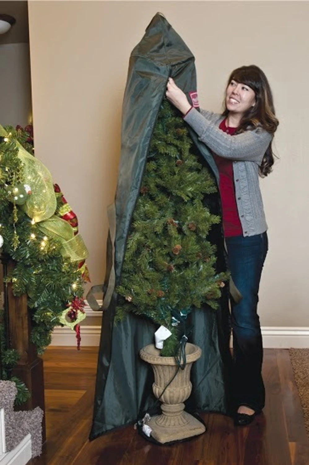 Treekeeper 4-6' Foyer Christmas Tree Storage Bag TK-10290 2 Treekeeper 4-6' Foyer Christmas Tree Storage Bag TK-10290 - Image 2