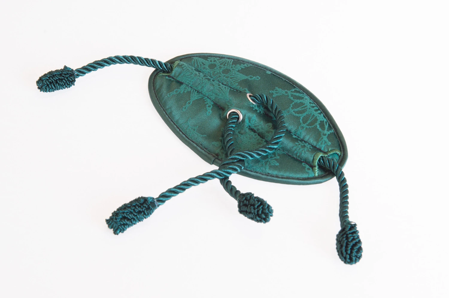 Village Lighting Bannister Protecting Garland Ties V-11099-DLX 1 Village Lighting Bannister Protecting Garland Ties V-11099-DLX